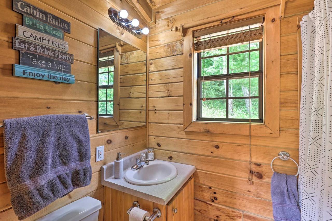 Quaint Log Cabin With Views Near West Jefferson Warrensville Bagian luar foto