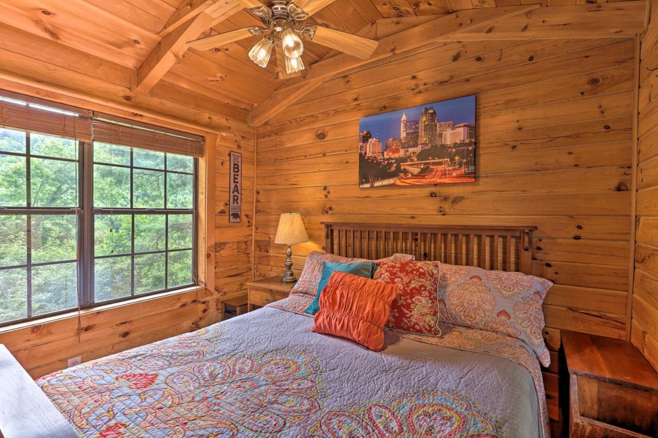 Quaint Log Cabin With Views Near West Jefferson Warrensville Bagian luar foto