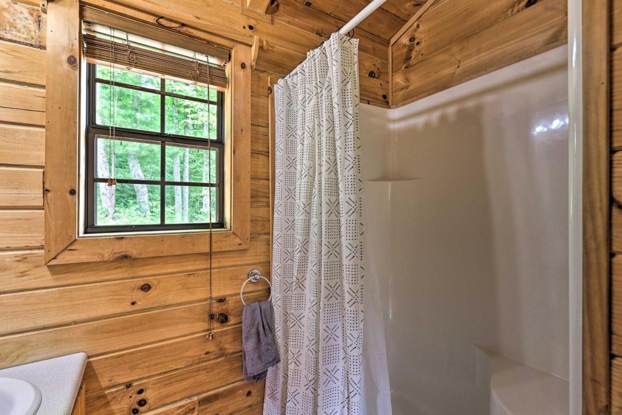 Quaint Log Cabin With Views Near West Jefferson Warrensville Bagian luar foto