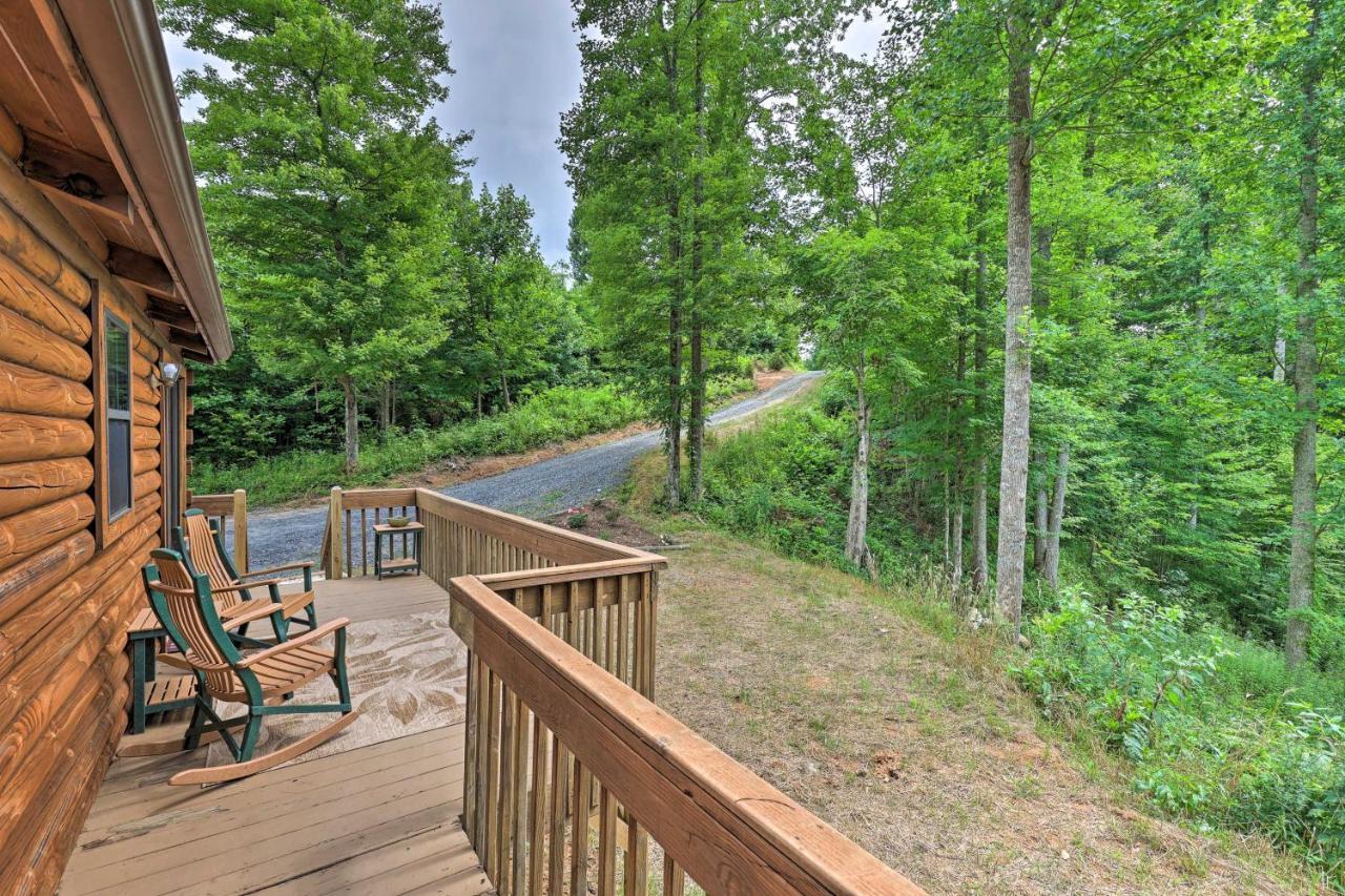 Quaint Log Cabin With Views Near West Jefferson Warrensville Bagian luar foto