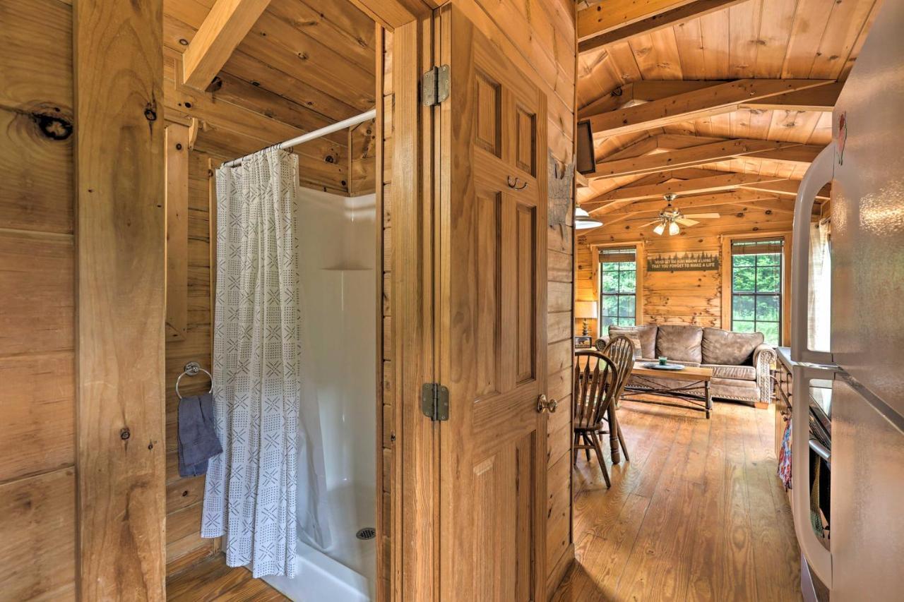 Quaint Log Cabin With Views Near West Jefferson Warrensville Bagian luar foto